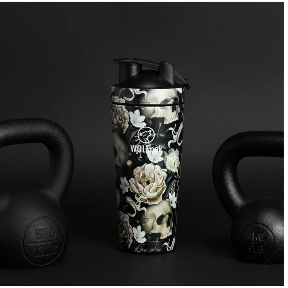 WOLFEAK Eternal Bloom stainless steel insulated water bottle.